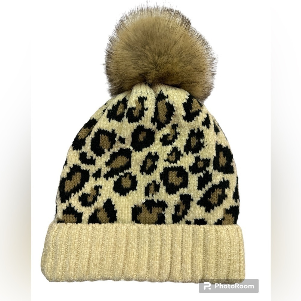 Altar’d State Cream Leopard Animal Print Beanie EUC